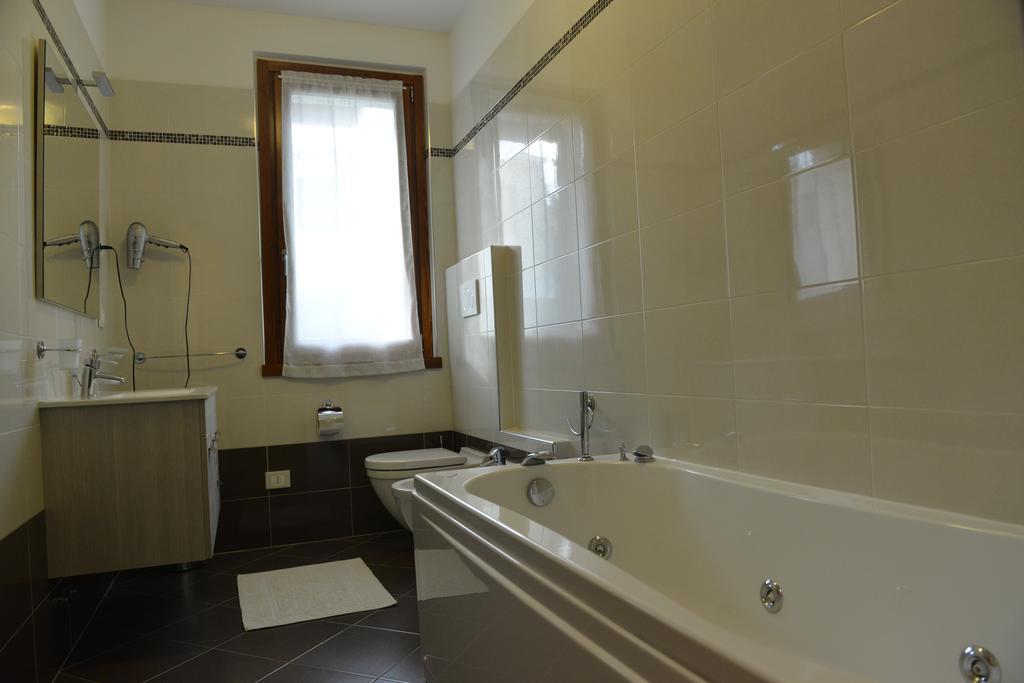 Residence Boschetti Манерба-дель-Гарда Номер фото