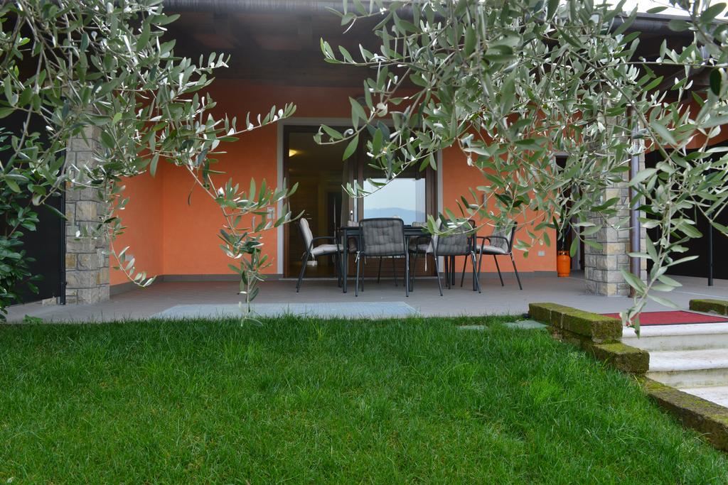 Residence Boschetti Манерба-дель-Гарда Экстерьер фото