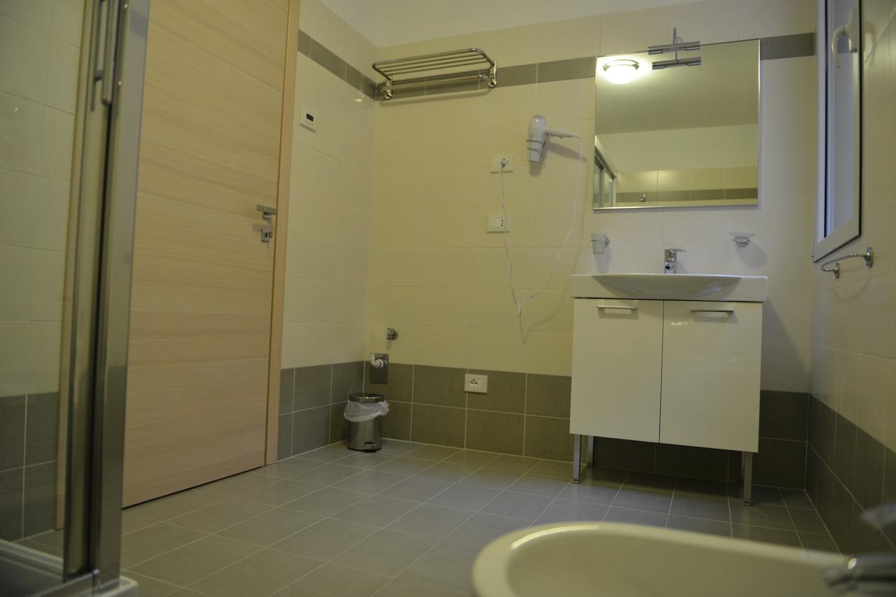 Residence Boschetti Манерба-дель-Гарда Экстерьер фото