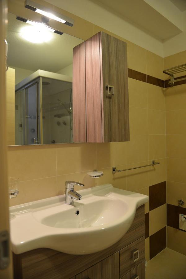 Residence Boschetti Манерба-дель-Гарда Экстерьер фото